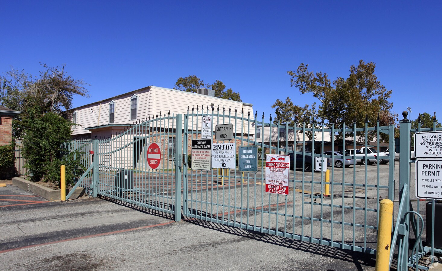 Happy Village Apartments - Happy Village Apartments