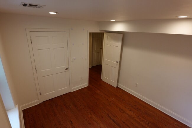 Photo - 245 Ferry St Unidad 243 C