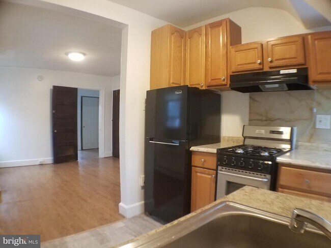 Photo - 465 Gerhard St Unidad 3