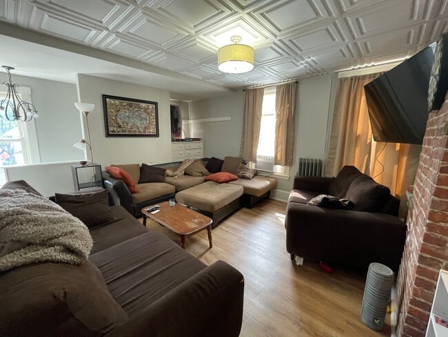 Photo - 75 Roberts St Unit #3