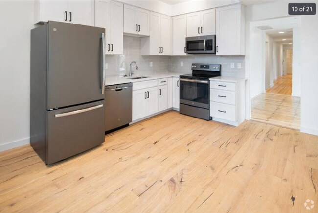 Building Photo - 22 Magazine St Rental