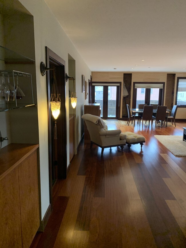 Photo - 191 S Winooski Ave Unidad City lounge