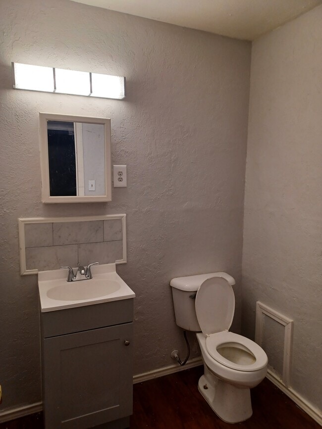 Photo - 1410 NW Taylor Ave