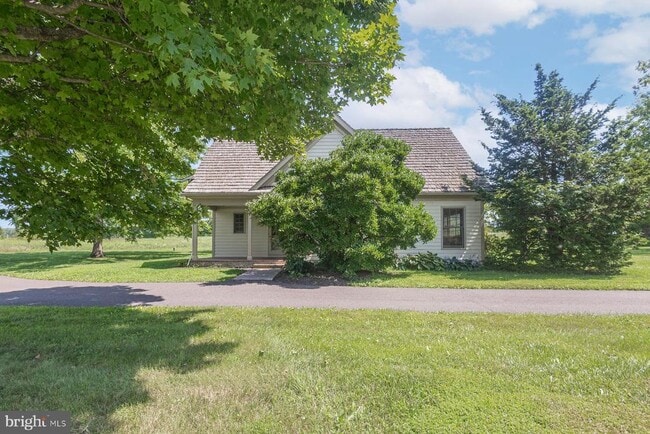 Photo - 6064 Saw Mill Rd