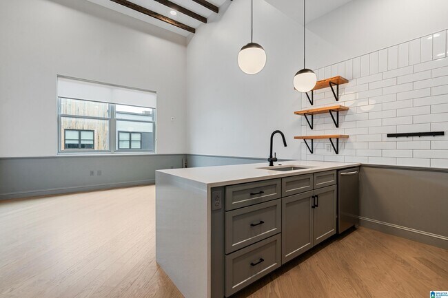 Photo - 2212 1st Ave N Unidad 420