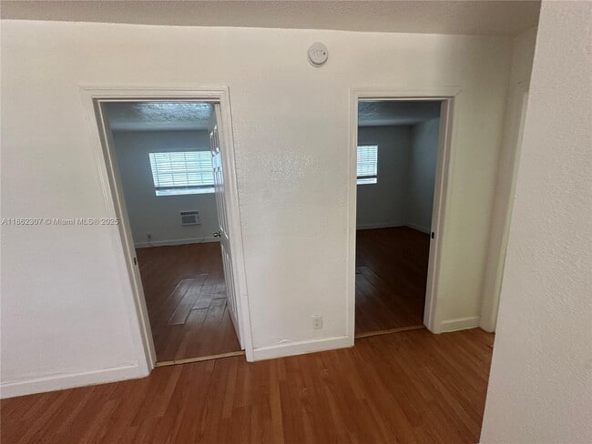 Photo - 300 SW 4th Ct Unidad 3