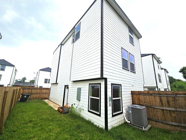 Photo - 6315 Sandra St Unit A