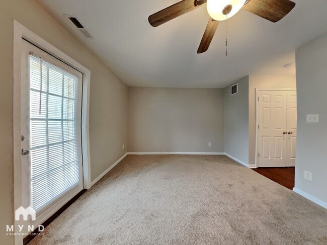 Photo - 403 Whitehall Ct