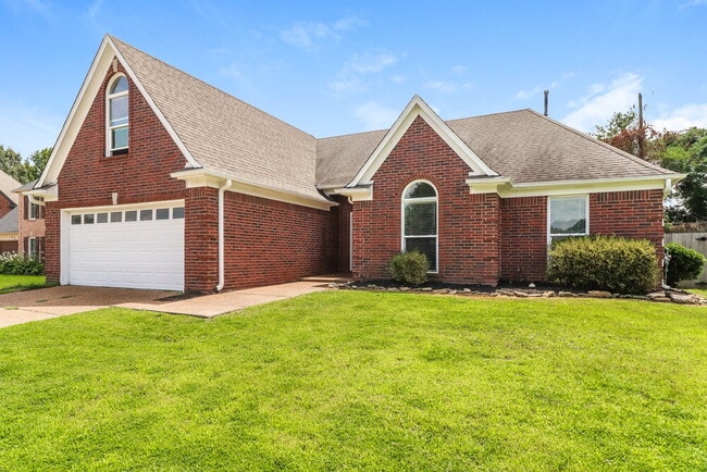 Photo - 9355 Helmsley Dr