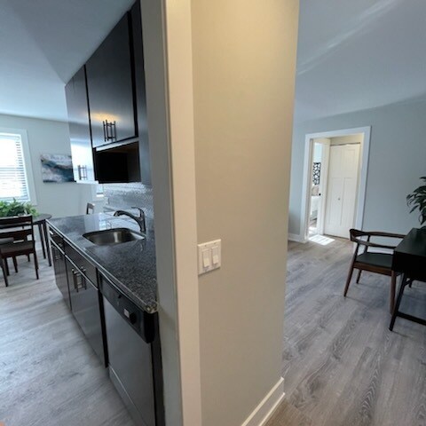 Photo - 520 W Surf St Unit 4