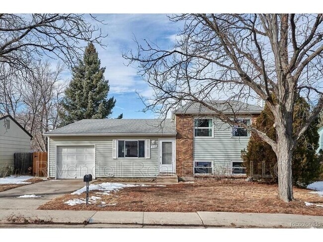 Building Photo - 759 S Oakland St Rental