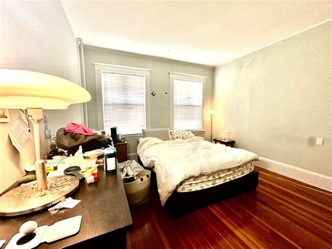 Photo - 77 College Ave Unit 1