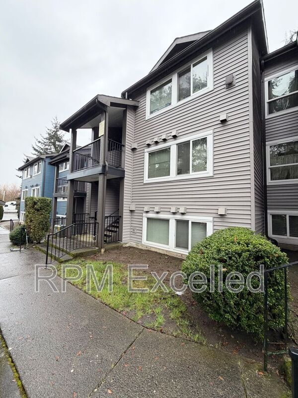 Building Photo - 26339 116th Ave SE Unit I103