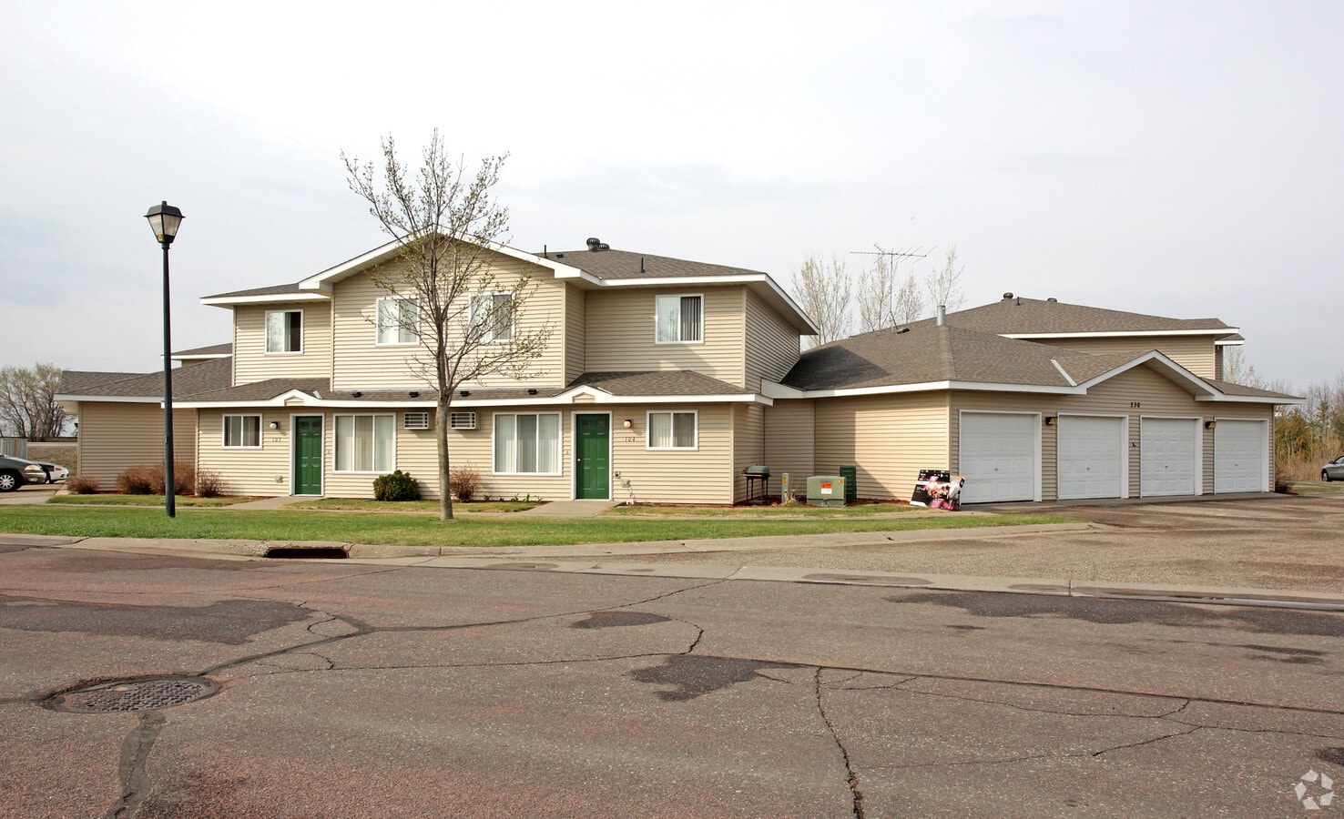 Leighton's Landing Townhomes - Leighton's Landing Townhomes