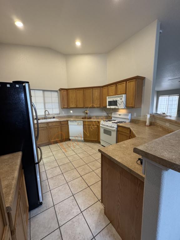 Photo - 3858 E Ames Ave