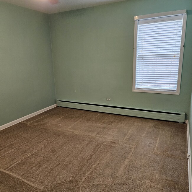 Photo - 5852 N Melvina Ave