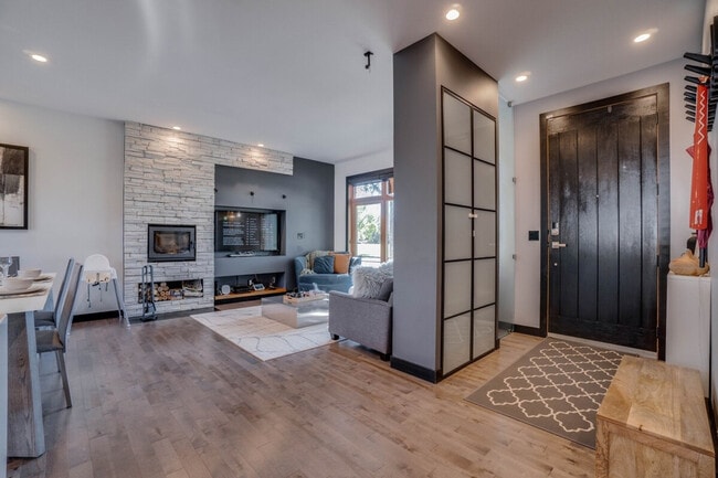 Photo - 10129-10184 84 Street NW Unit SI ID1564628P