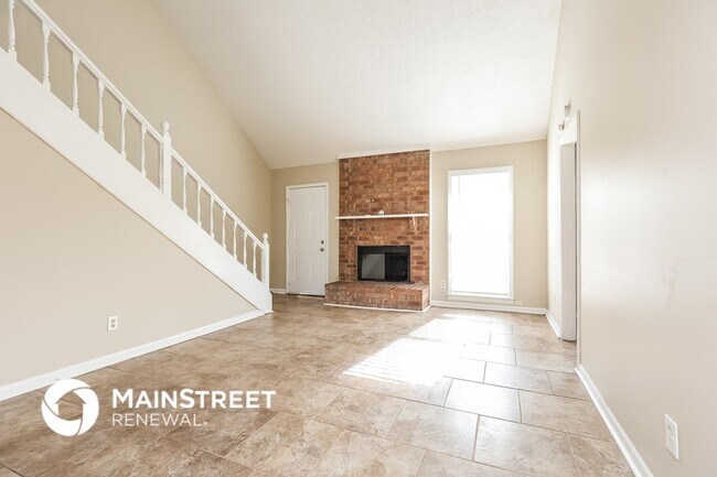 Photo - 305 Short Ct Casa