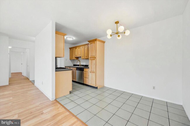 Photo - 120 N Bethlehem Pike Unidad B303