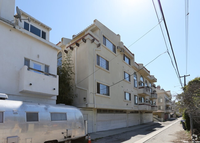 Photo - 3927 Inglewood Blvd