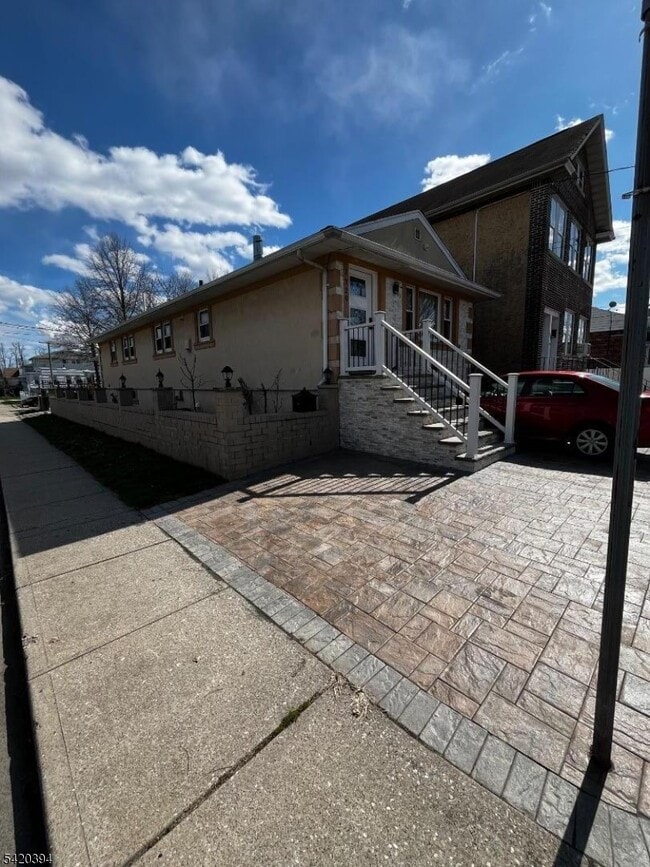 Photo - 1720 Grier Ave