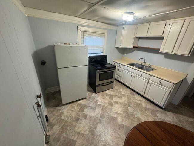 Photo - 4139 Apex Dr NW