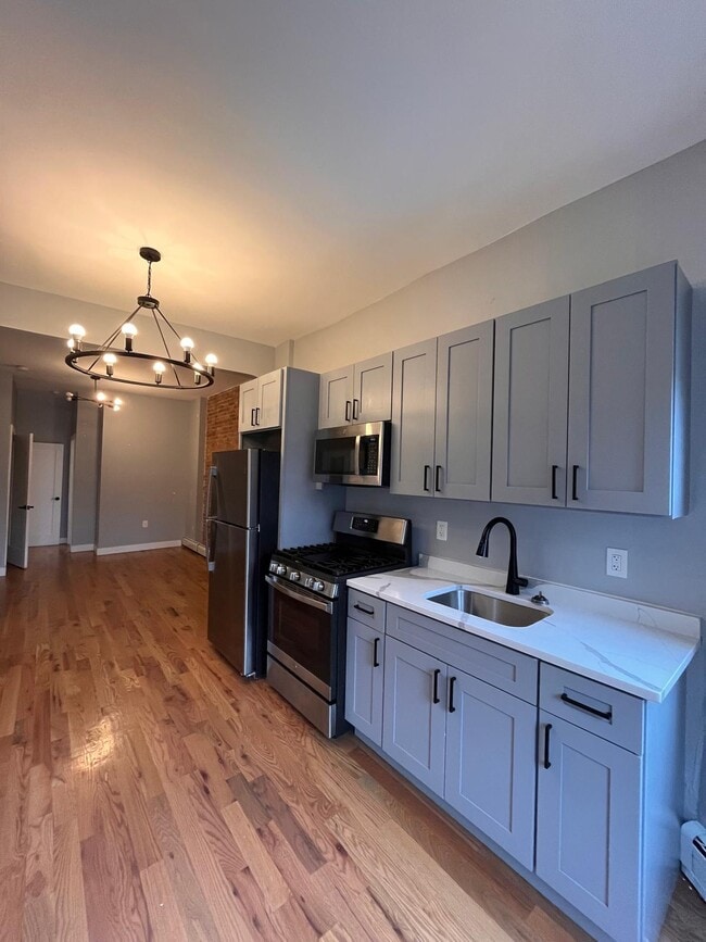 Building Photo - 17 Madison Ave Unit 2 Rental