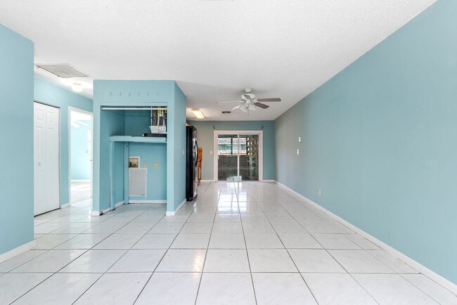 Photo - 2658 SE Amherst St