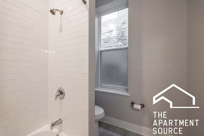 Photo - 1823 W 17th St Unit 1FR