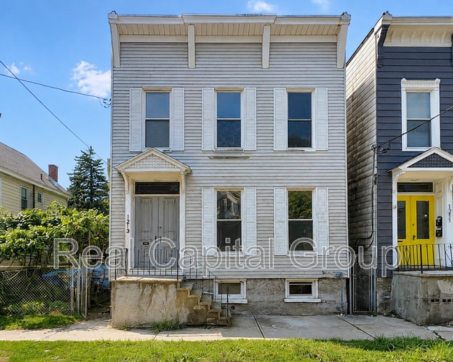 Building Photo - 1213 Jacob St Unit Apt 1