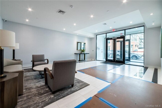 Photo - 110 Chatsworth Ave Unit 201