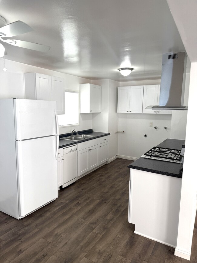 Photo - 404 Illinois St Unidad 404