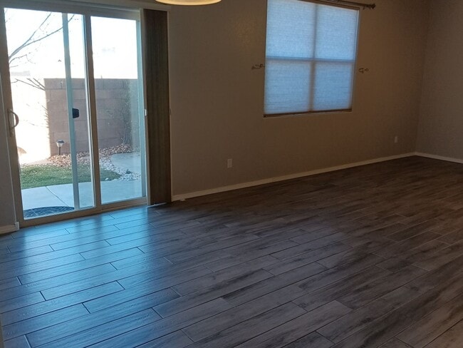 Photo - 3 Bedroom, 2.5 Bathroom Home! Schedule a Showing Today!