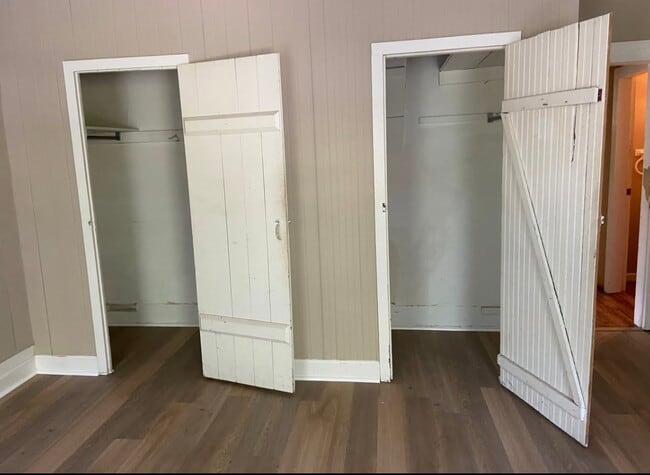 Photo - 410 W Hamburg St