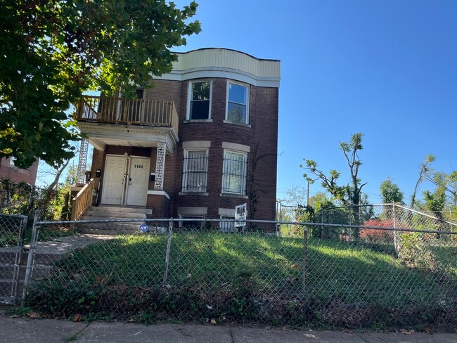 Building Photo - 5064 Cates Ave Unit Upstairs