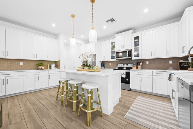 Photo - 6819 Pointe of Woods Dr