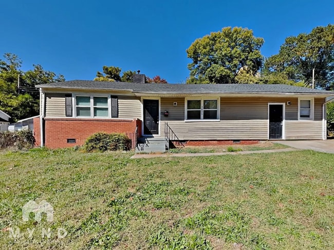 Building Photo - 3026 Bellaire Dr