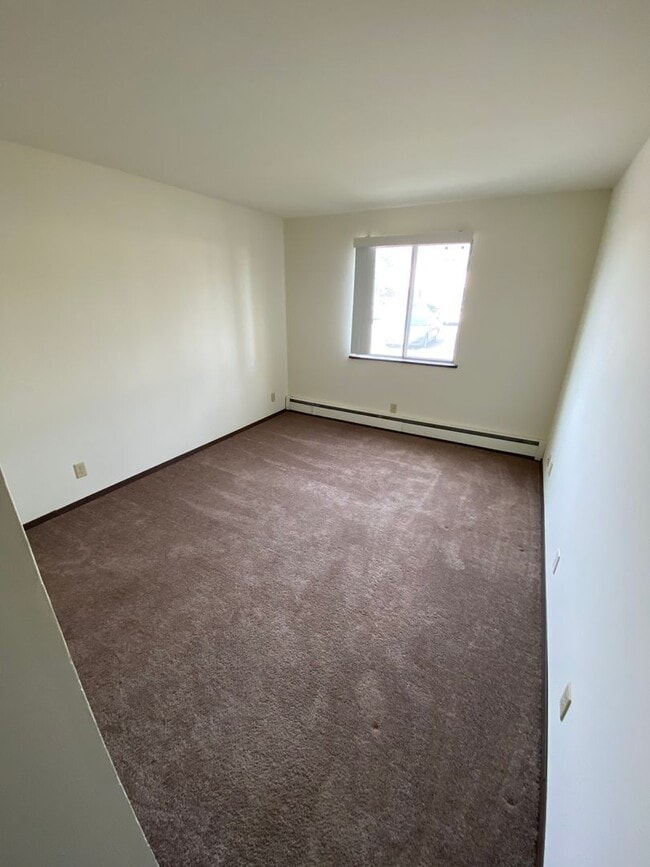 Village Apartments (St. Pt.)