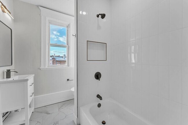 Photo - 300 E 30th St Unit 1W