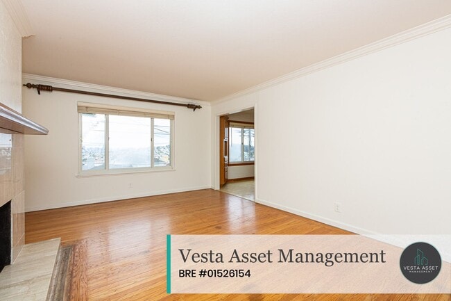 Photo - Bright & Inviting Three-Bedroom Home with Easy City Access