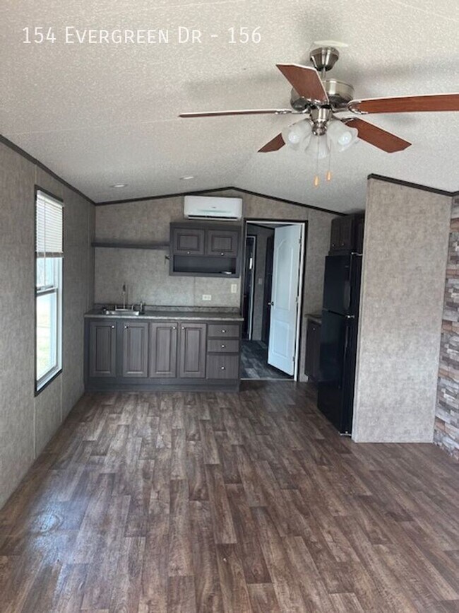 Photo - 154 Evergreen Dr