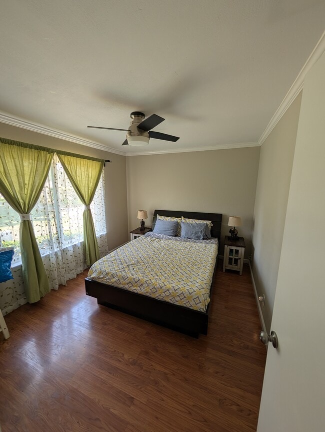 Photo - 701 King Ln