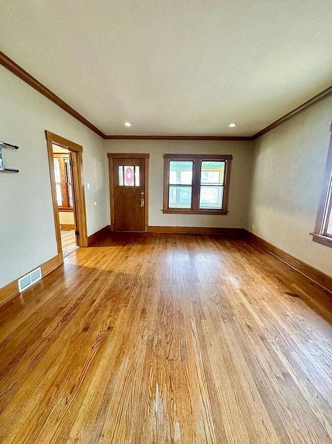 Photo - 124 N 43rd St
