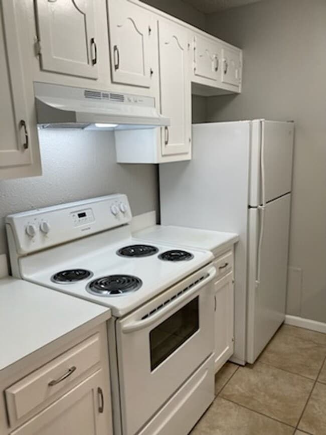 Photo - SW 1 bedroom 1 bath apartment for rent Unit 2220 #14