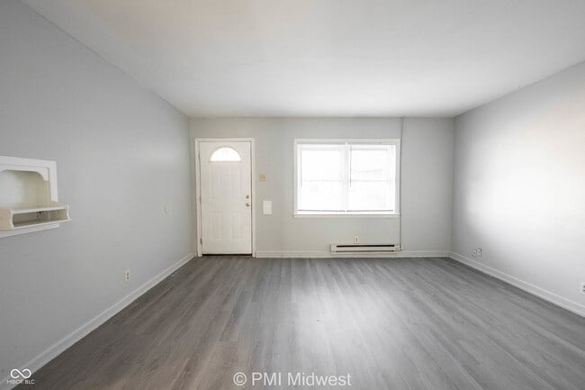 Photo - 3725 N Sherman Dr Unit 3