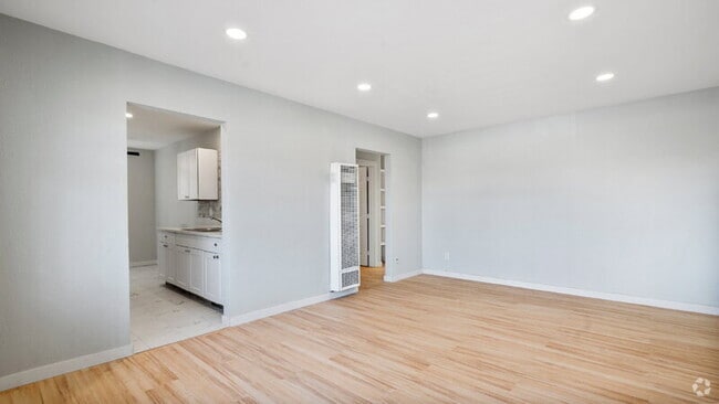 Building Photo - 243 San Jacinto Dr Rental