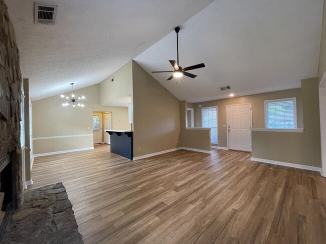 Photo - 32 Ml Crk Dr