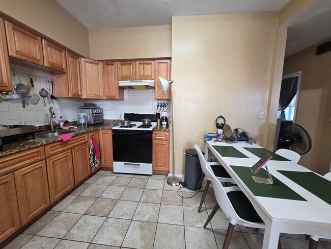 Photo - 9 Shepherd Ave Unit #2