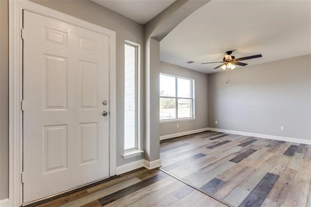 Photo - 2222 Wisteria Way