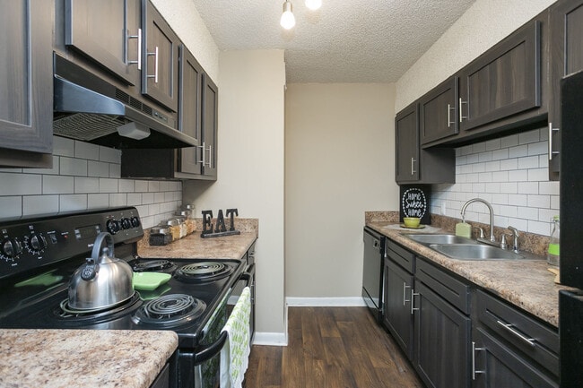 Photo - The Village at Crestview Apartments